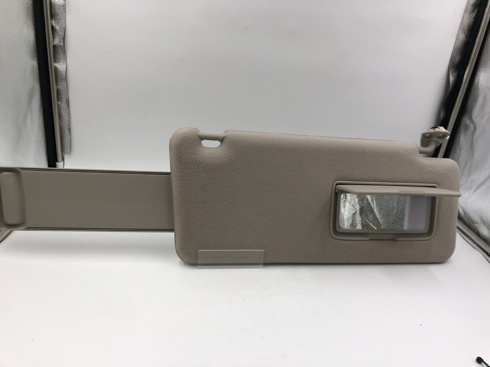 2011-2017 Nissan Quest Passenger Sun Visor Sunvisor Gray Illuminated D03B58003