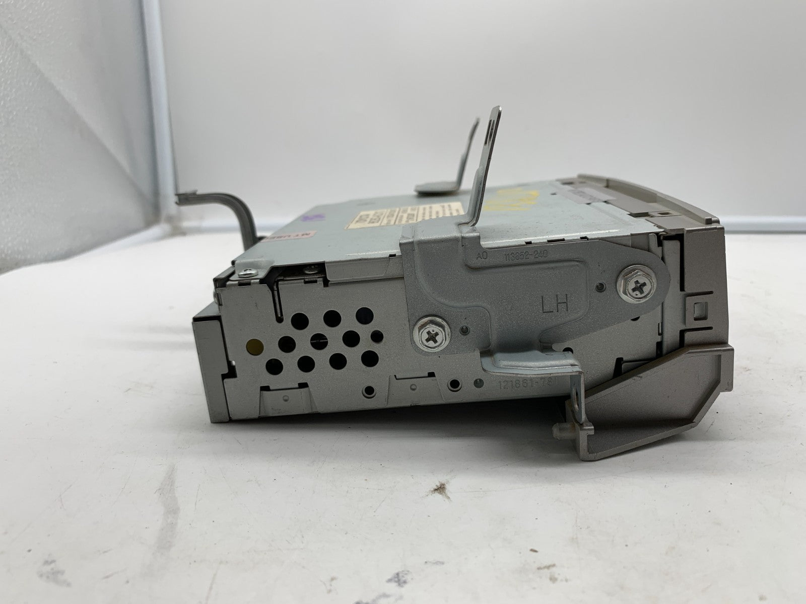 2005-2007 Toyota Avalon Center Console Radio AM FM CD Radio Receiver OEM