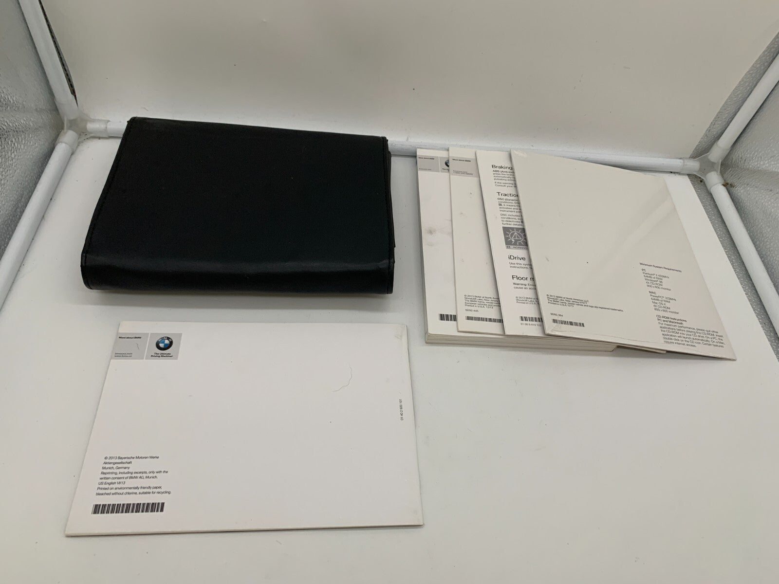 2013 BMW X1 Owners Manual Set with Case OEM R01B29021