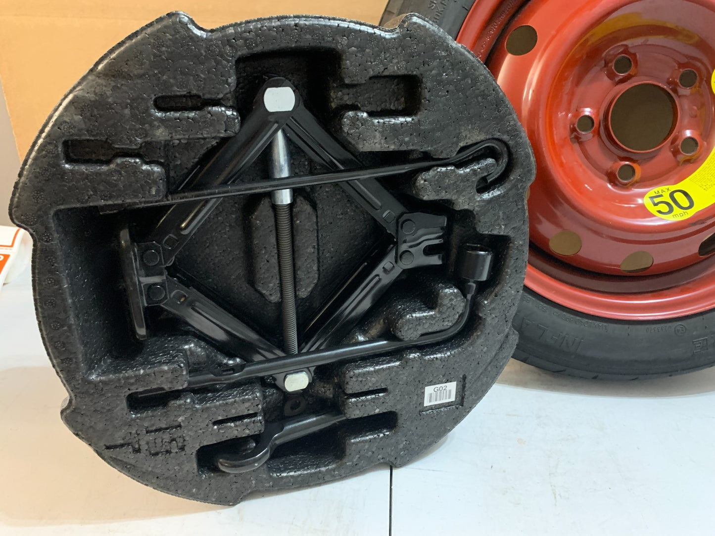 2013-2020 Hyundai Elantra 15" Spare Tire with Jack Kit Compact Donut T125/80D15