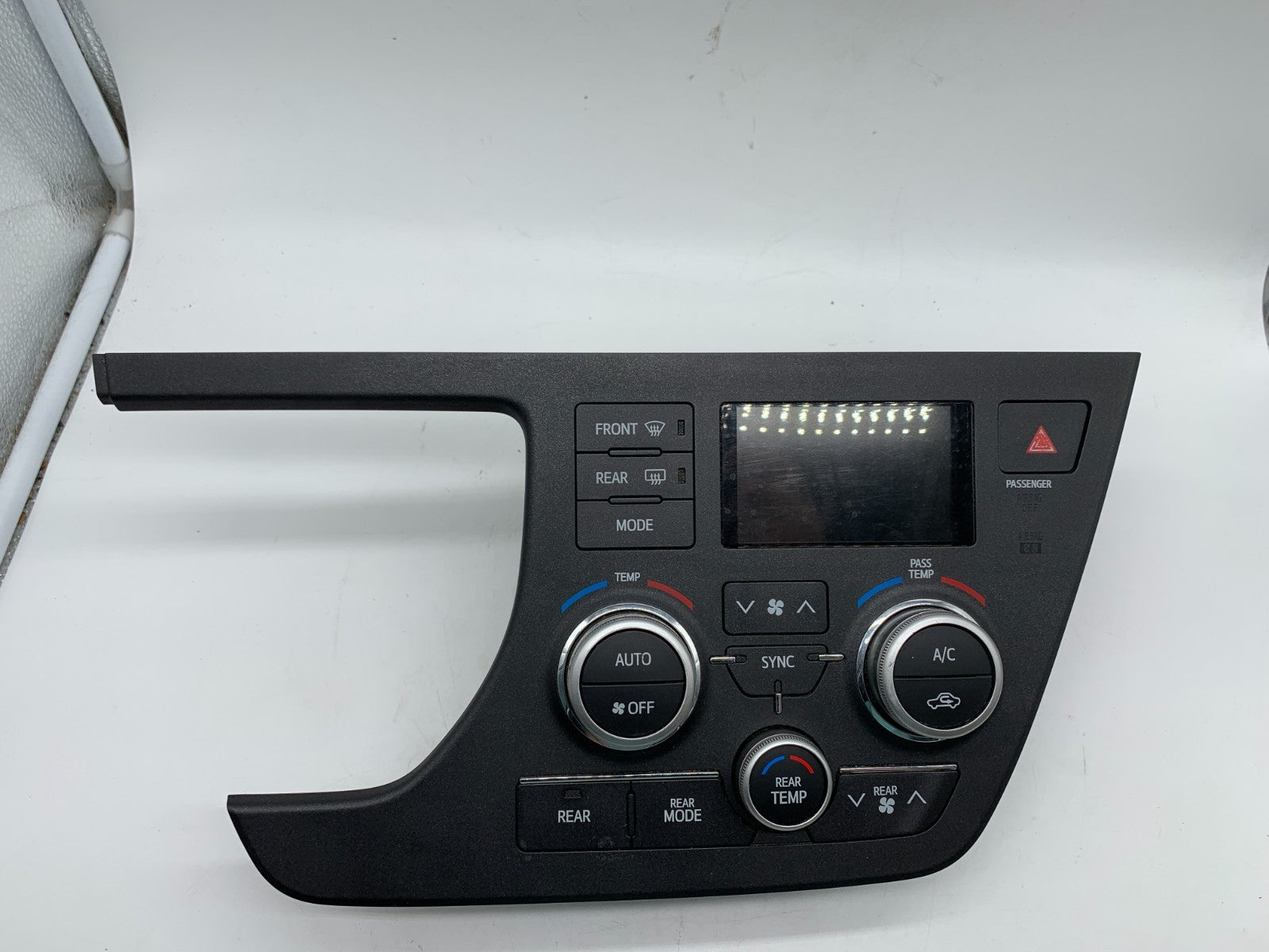 2015-2017 Toyota Sienna Climate Control AC Heater Temperature OEM A04B41004