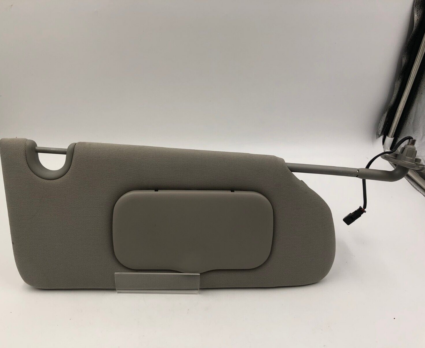 2006-2011 Buick Lucerne Passenger Sun Visor Gray Illuminated OEM A03B18074
