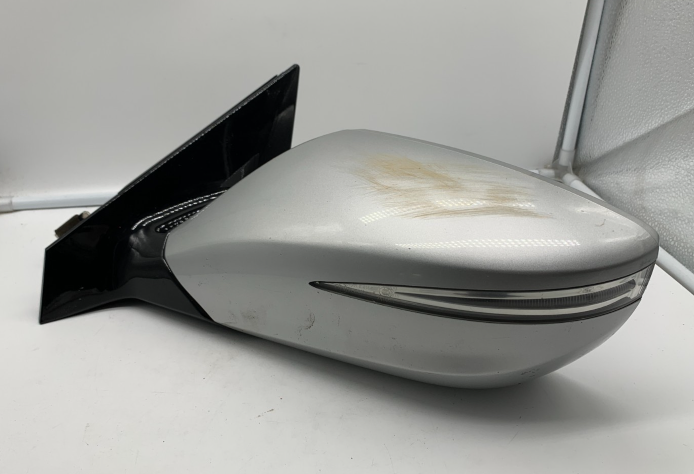2012-2013 Hyundai Azera Driver Side View Power Door Mirror Silver OEM B04B23026