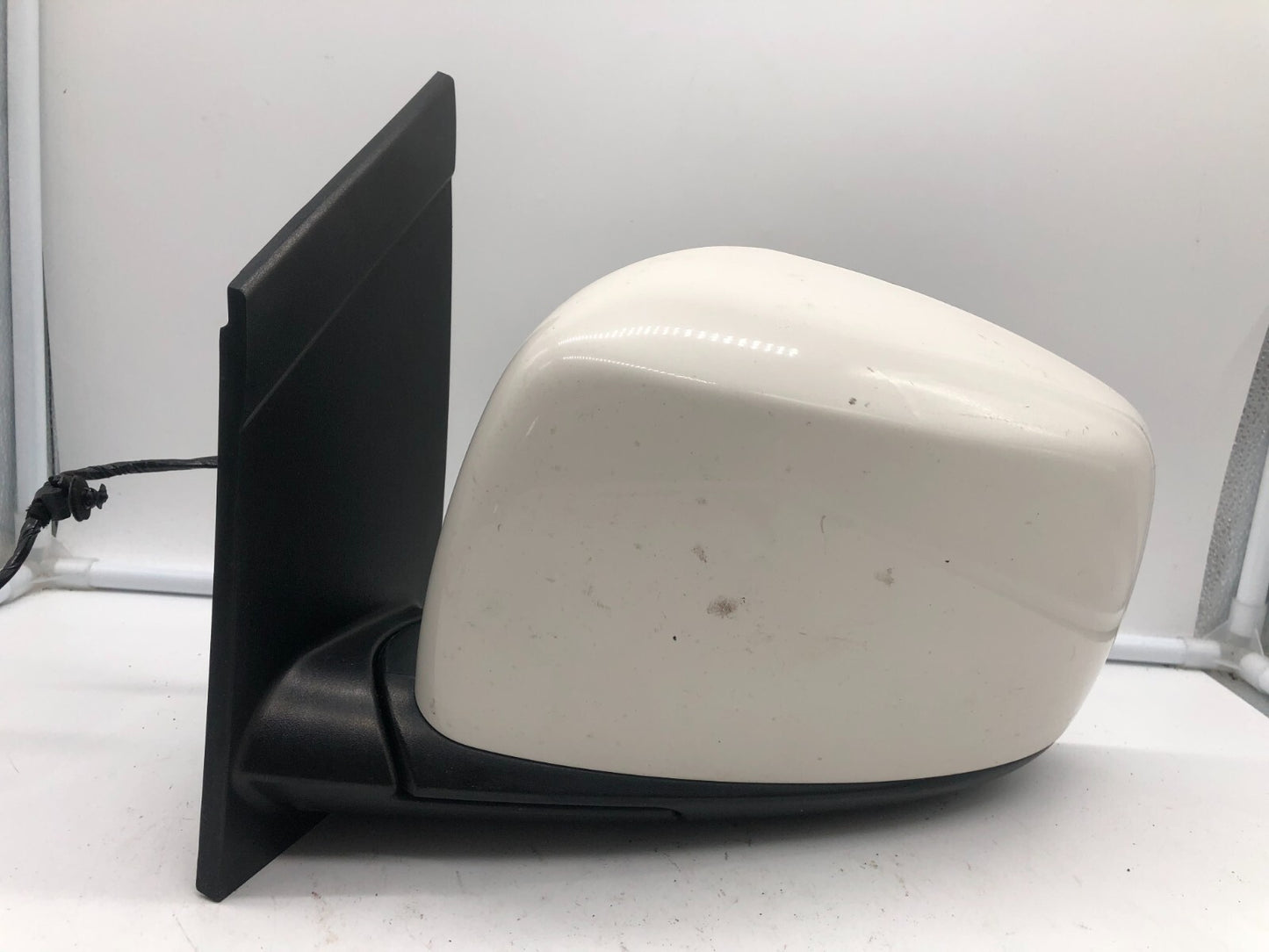 2008-2010 Dodge Caravan Driver Side Power Door Mirror White OEM C04B30002
