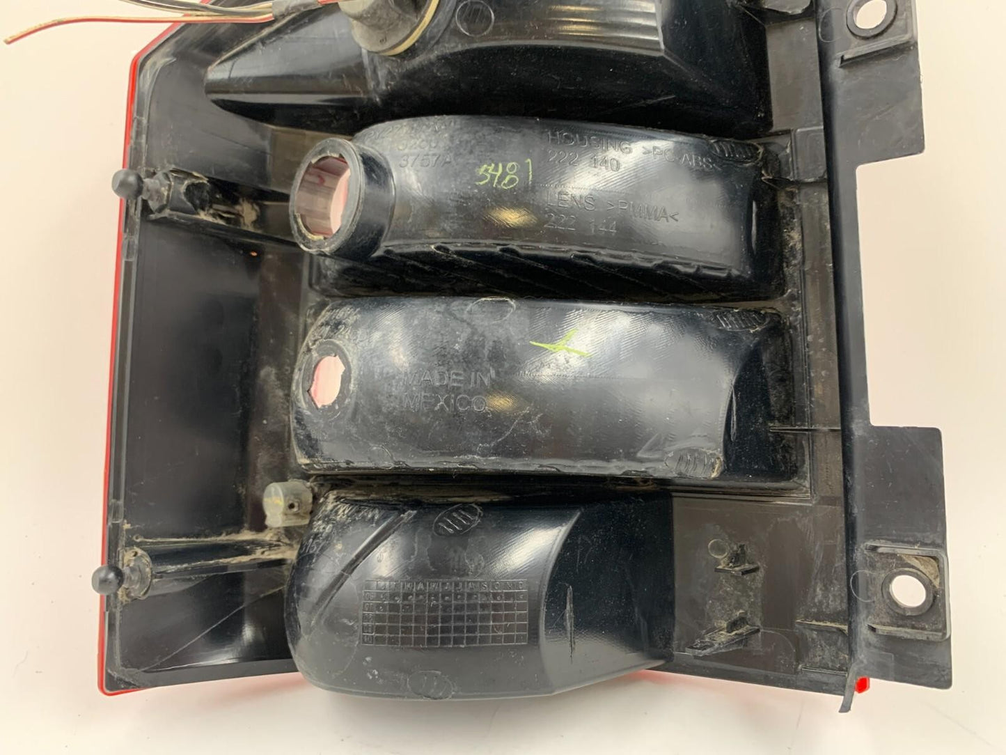 2007-2010 Jeep Compass Passenger Side Tail Light Taillight OEM C04B28046