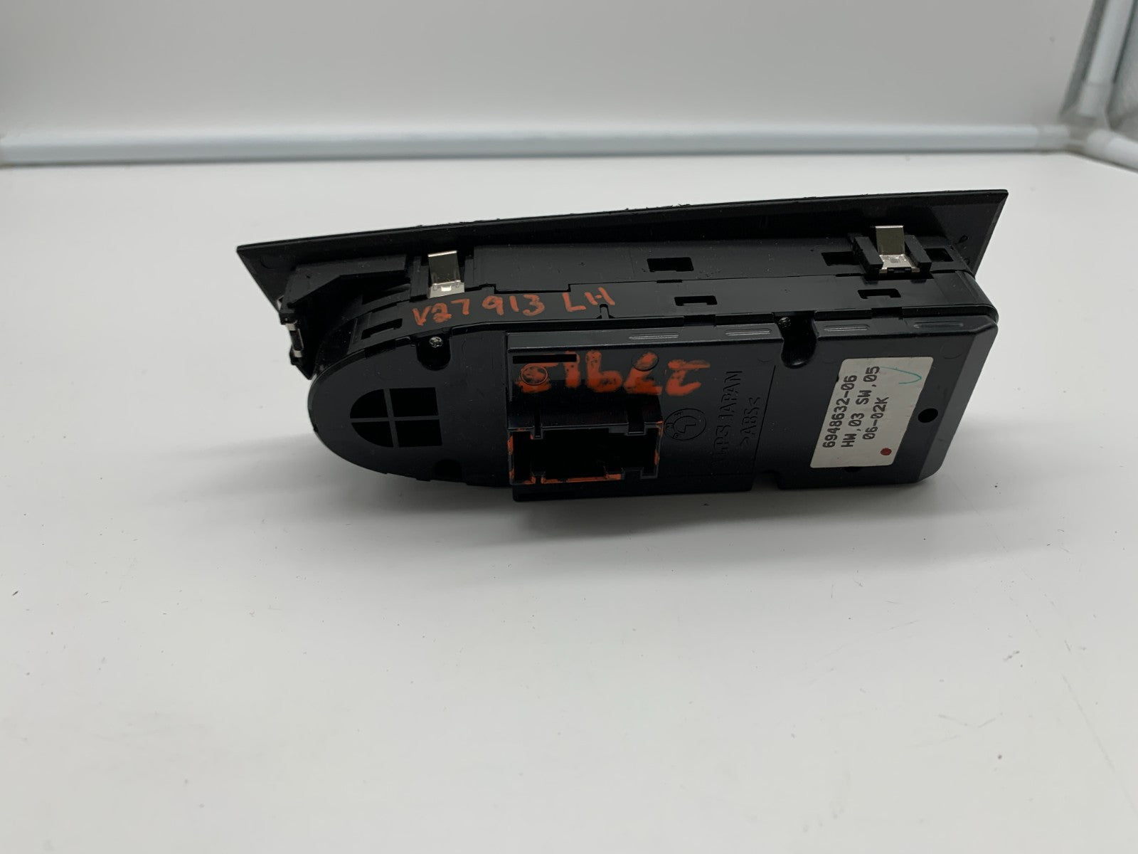 2001-2005 BMW 325i Master Power Window Switch OEM C01B28006