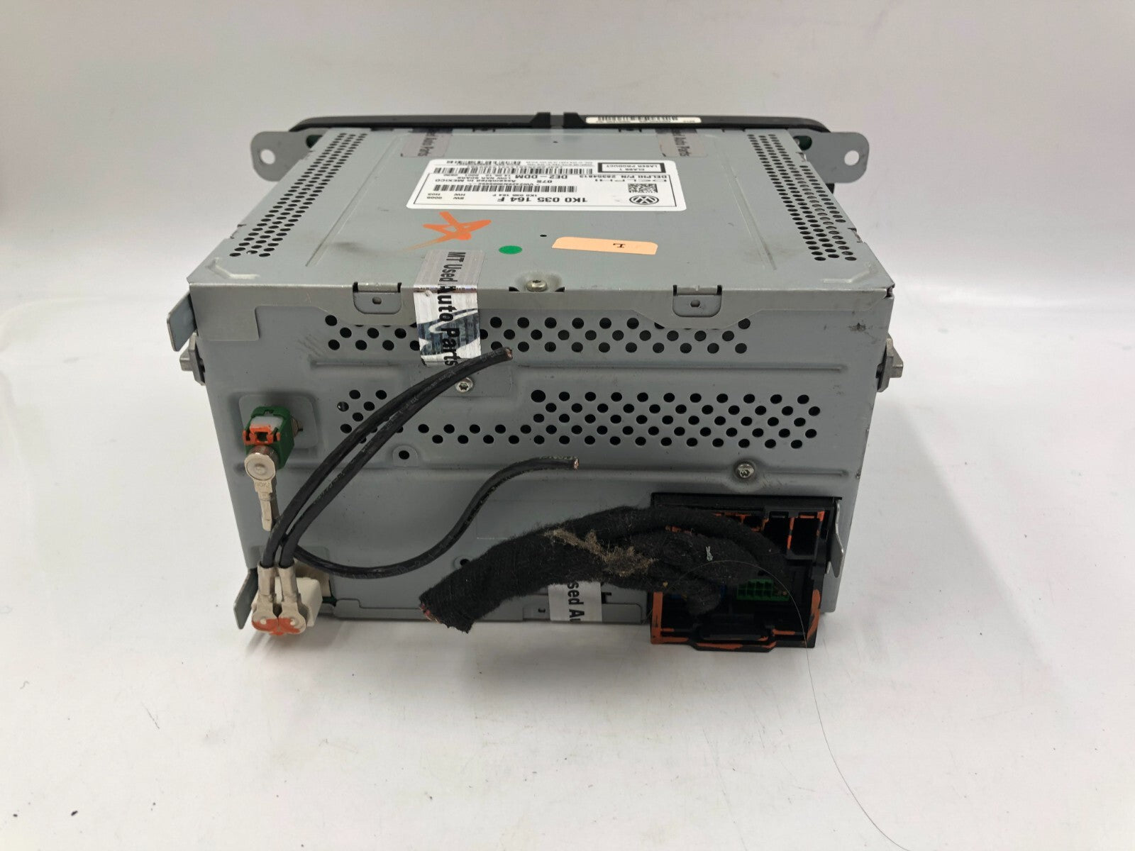 2013-2015 Volkswagen Passat AM FM CD Player Radio Receiver OEM C02B5005