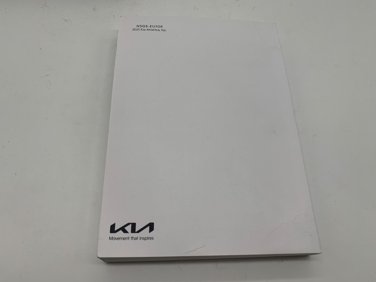 2022 Kia Telluride Sedan Owners Manual Set with Case OEM E01B46009