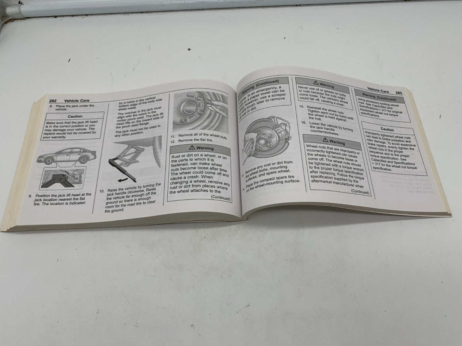 2020 Chevrolet Malibu Owners Manual OEM C03B23012