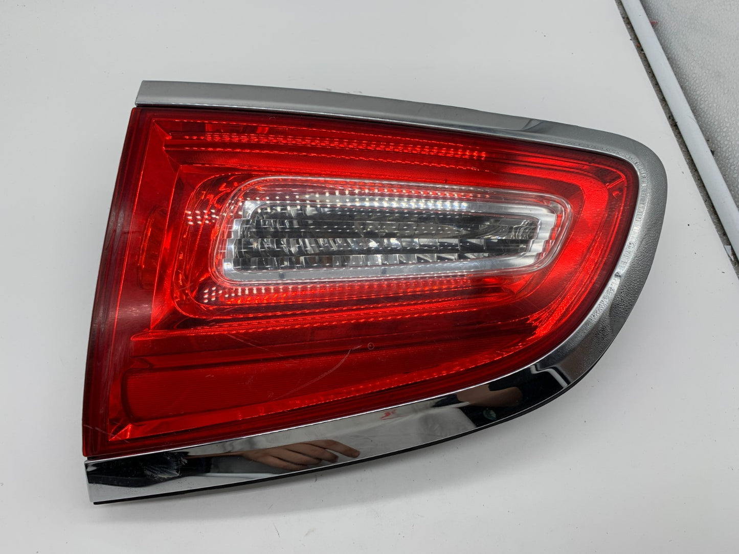 2013-2017 Buick Enclave Passenger Trunk Lid Tail Light Taillight OEM D02B69013