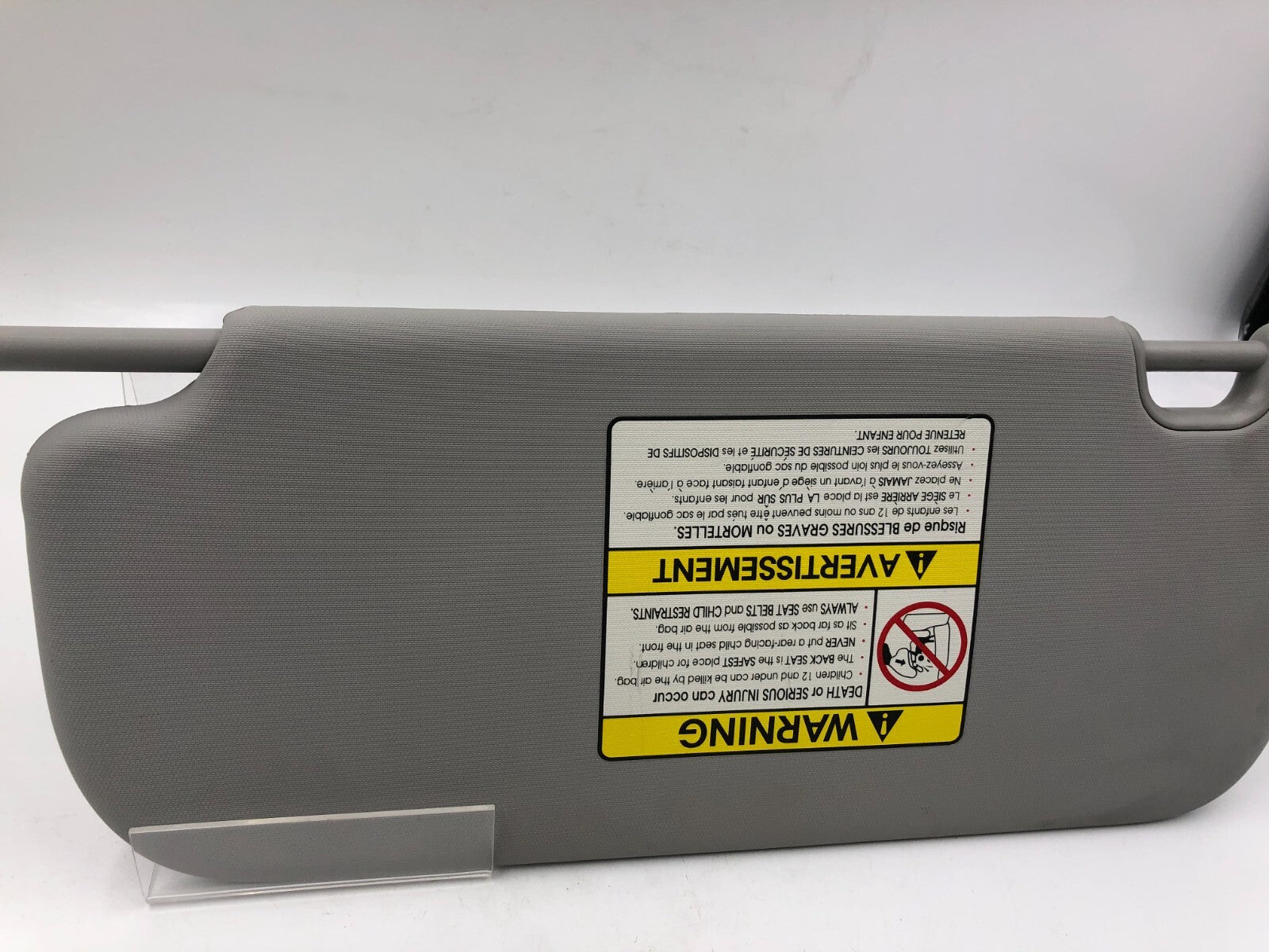 2014-2019 Kia Soul Passenger Sun Visor Gray OEM E01B48060