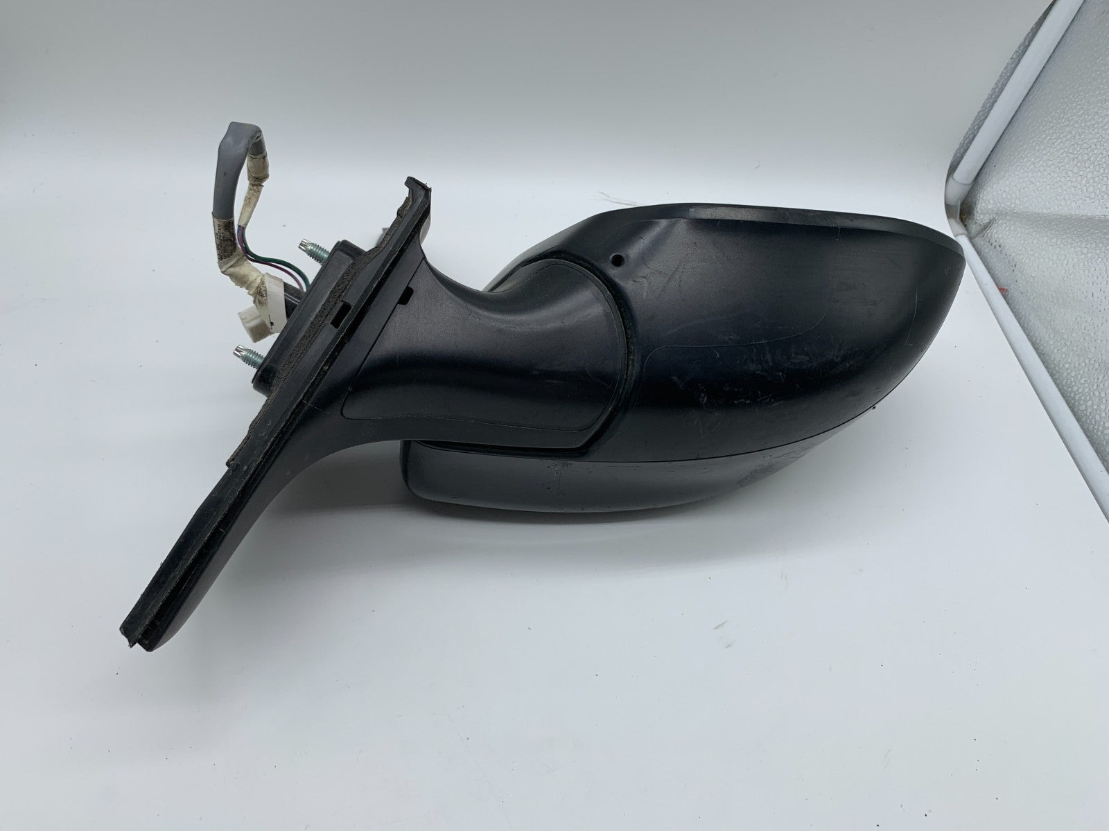 2013-2015 Nissan Sentra Passenger Side View Power Door Mirror Black OE C03B62005
