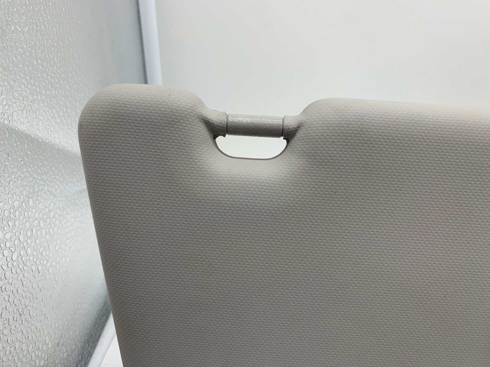 2020-2021 Kia Soul Passenger Sun Visor Gray Illuminated OEM A04B15002