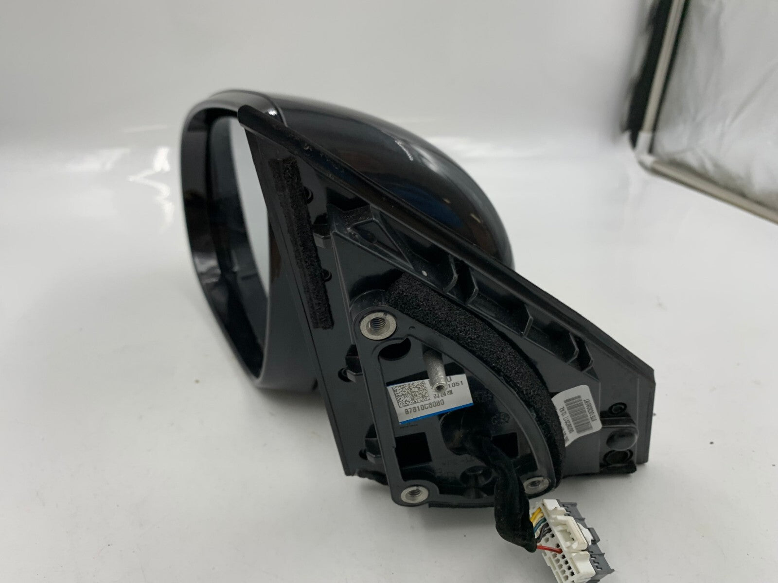 2016-2020 Kia Sorento Driver Side View Power Door Mirror Black OEM C01B22068
