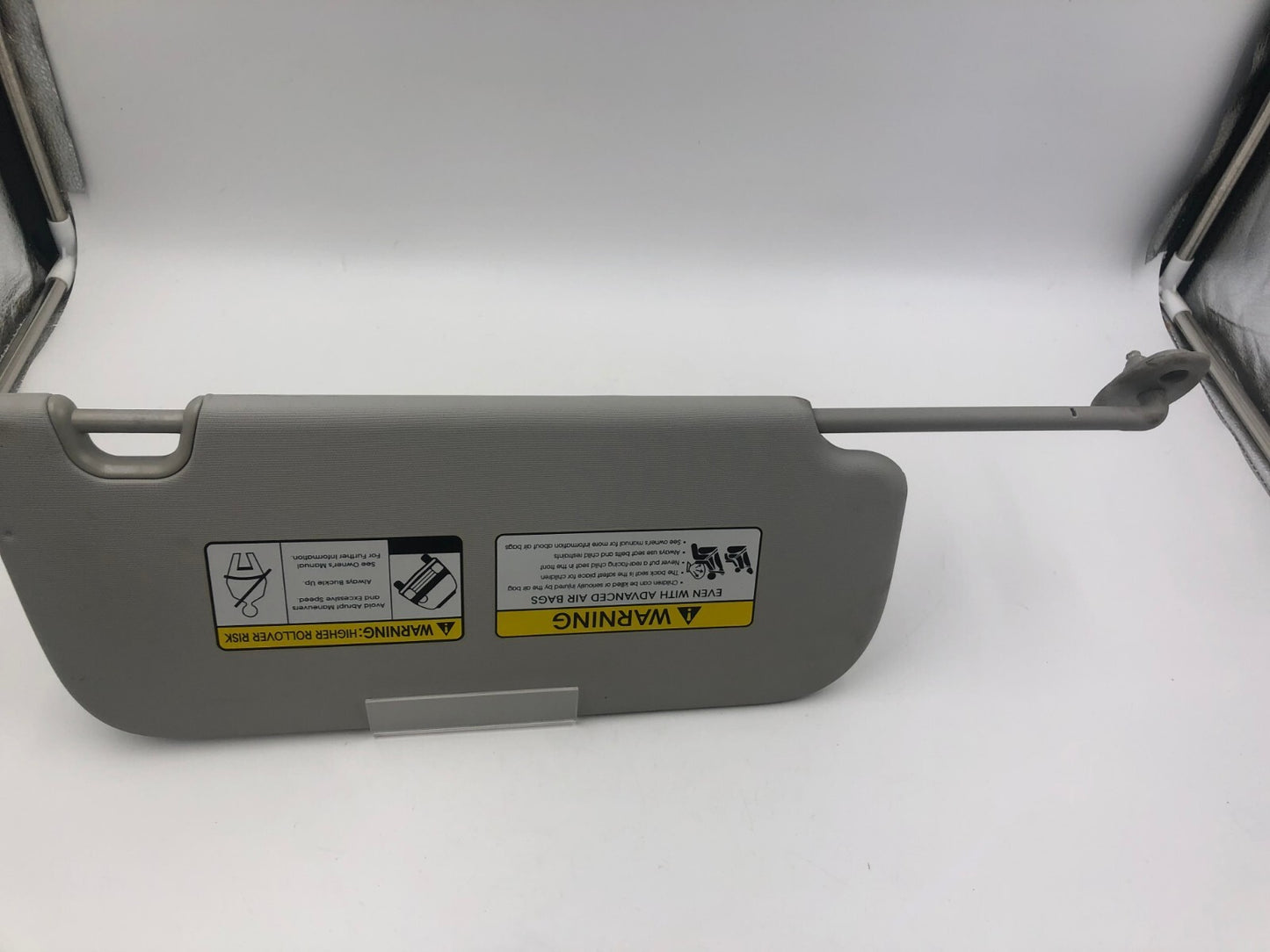 2014-2019 Kia Soul Driver Sun Visor Gray Illuminated OEM E01B18024