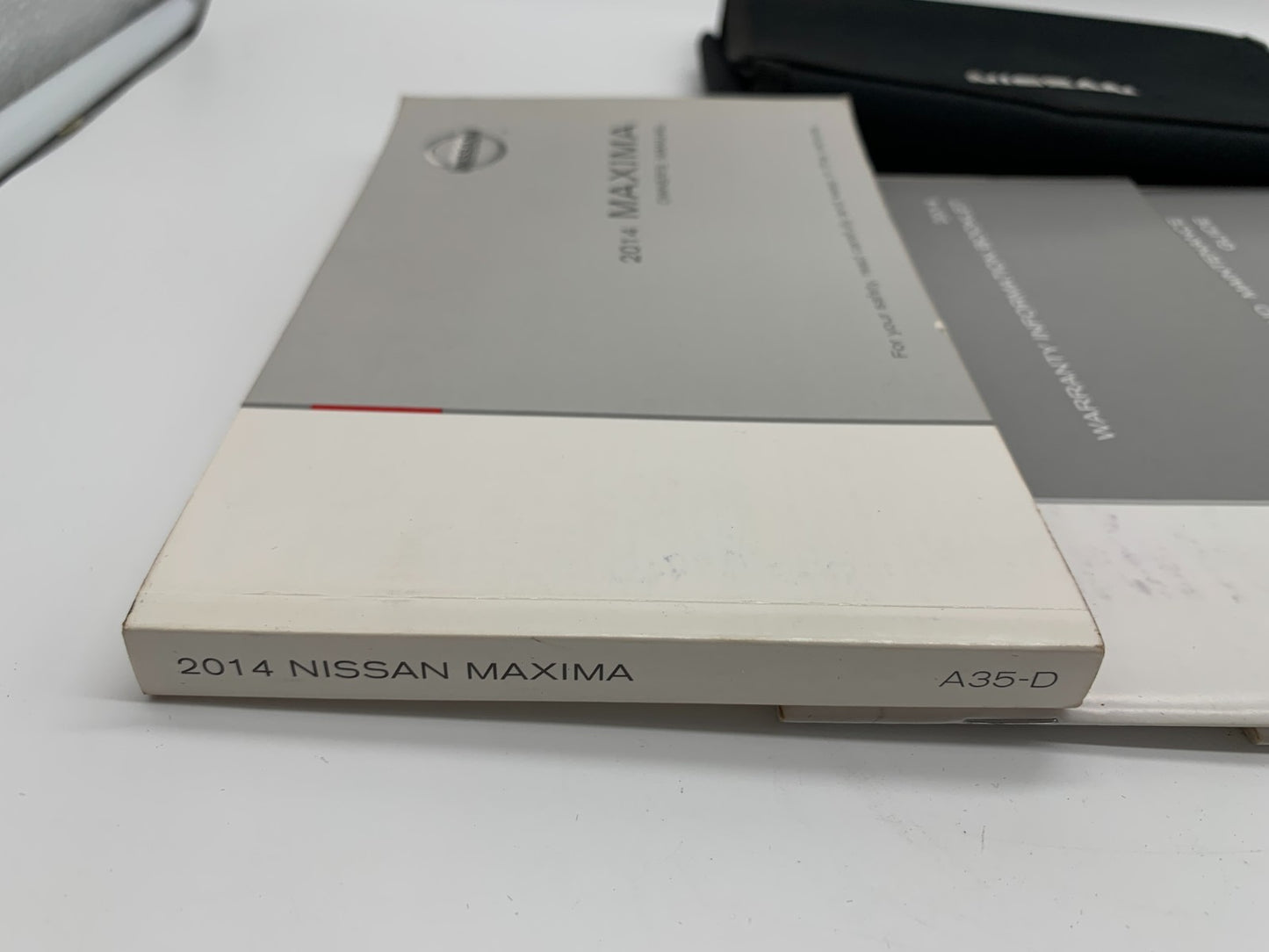 2014 Nissan Maxima Owners Manual Set with Case OEM D01B19014