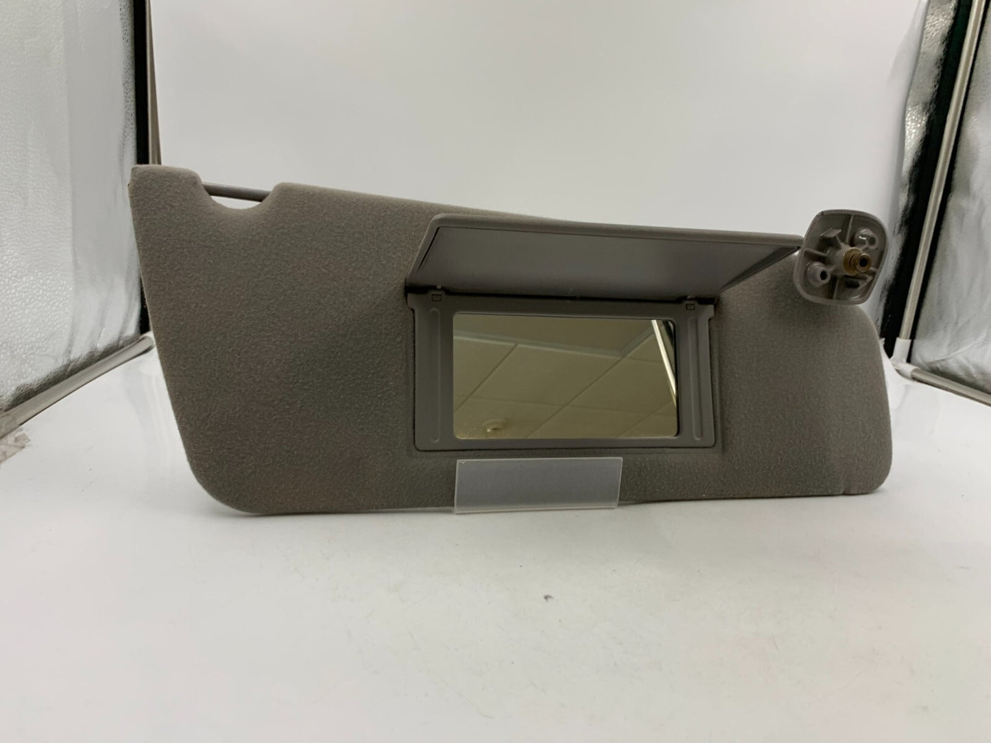 2000-2002 Ford F-150 Passenger Sun Visor Gray OEM E03B39064