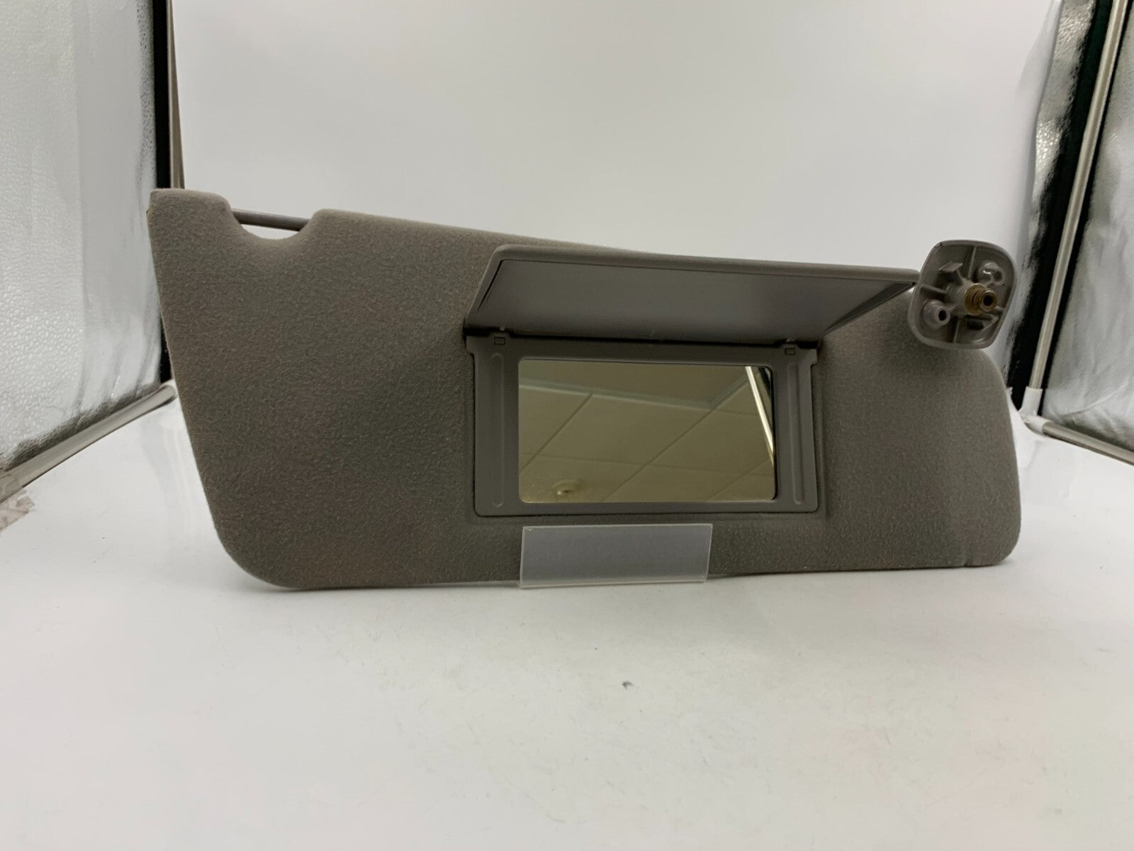 2000-2002 Ford F-150 Passenger Sun Visor Gray OEM E03B39064