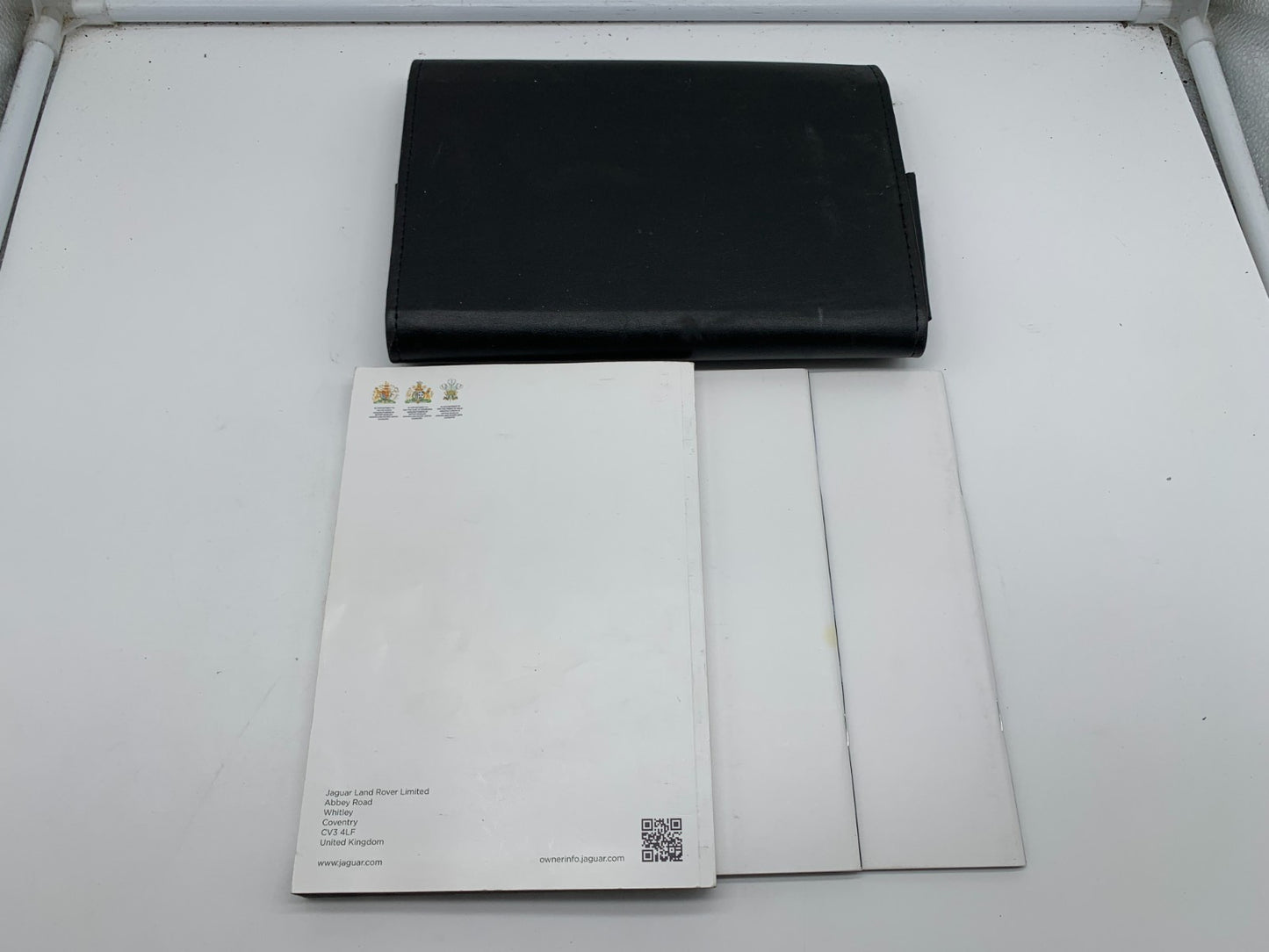 2018 Jaguar F-Pace Owners Manual Set with Case OEM B03B28030