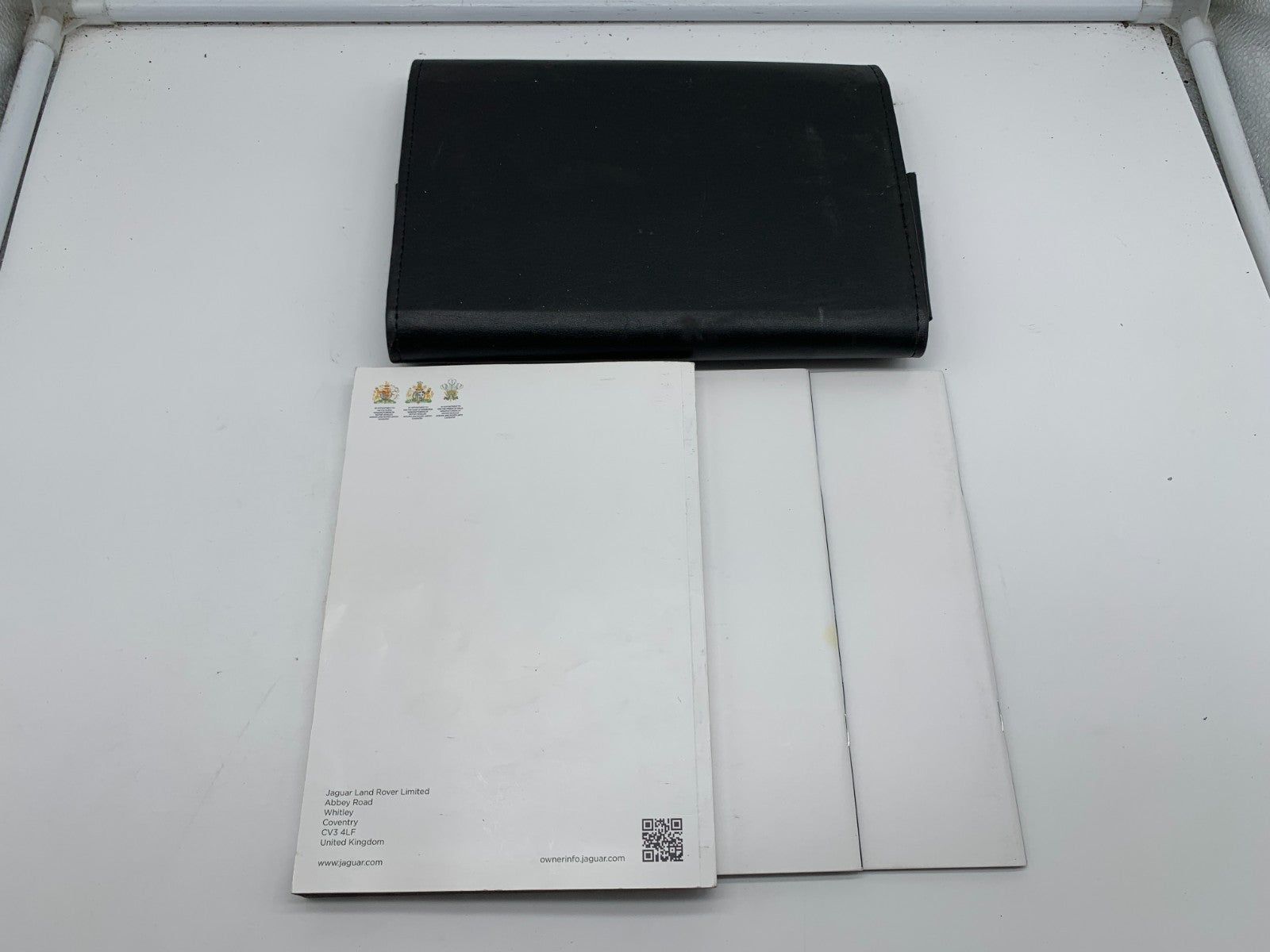 2018 Jaguar F-Pace Owners Manual Set with Case OEM B03B28030