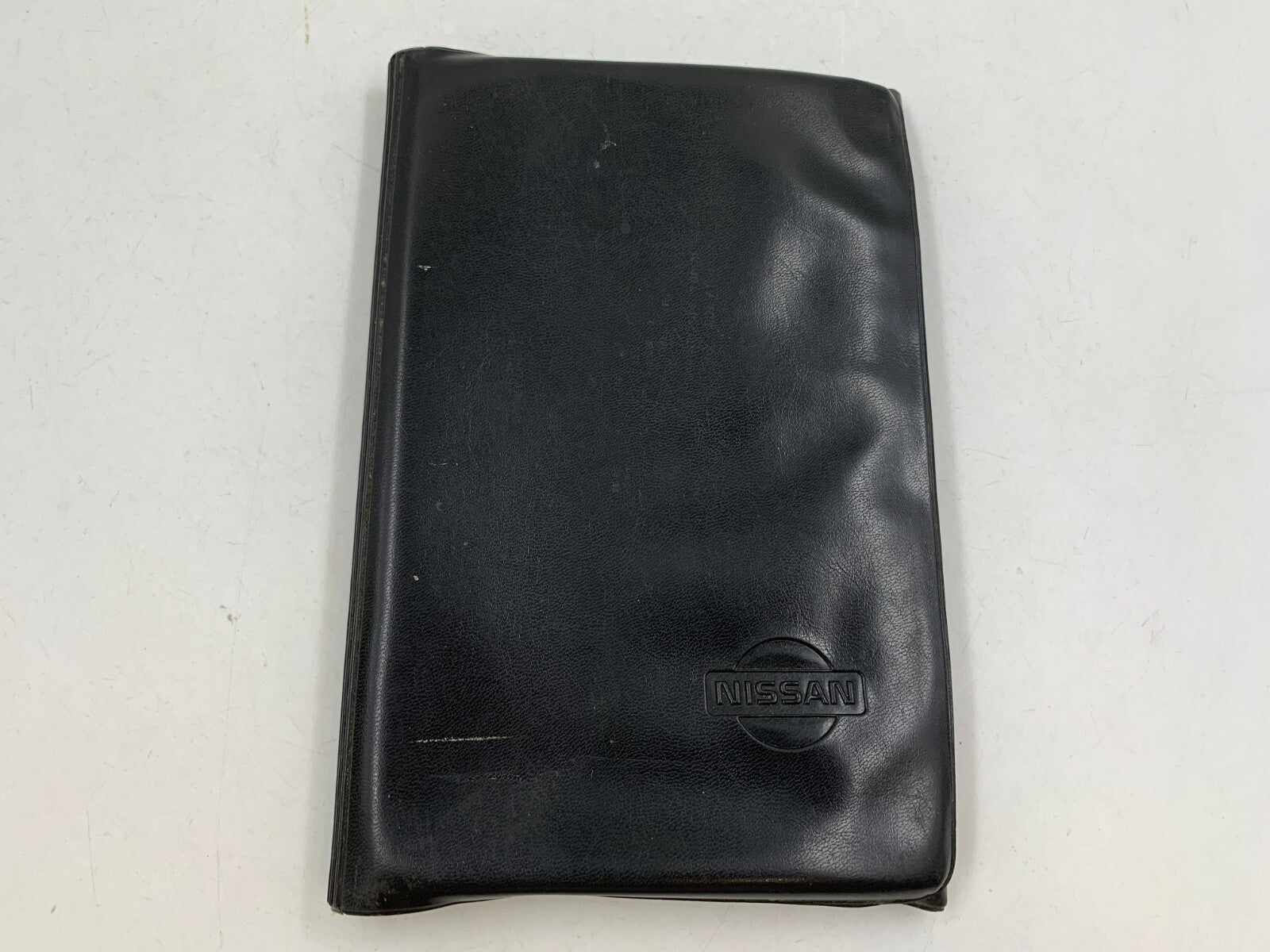 2001 Nissan Quest Owners Manual with Case OEM A01B23011