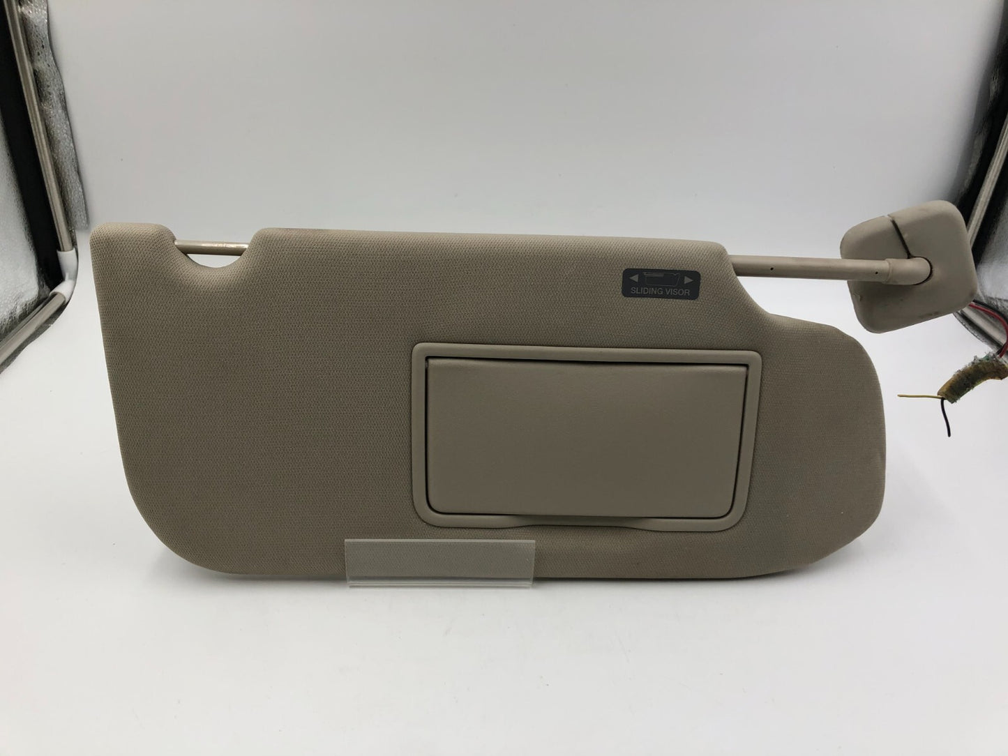 2010-2012 Lincoln MKT Passenger Sun Visor Beige illuminated OEM B01B02004