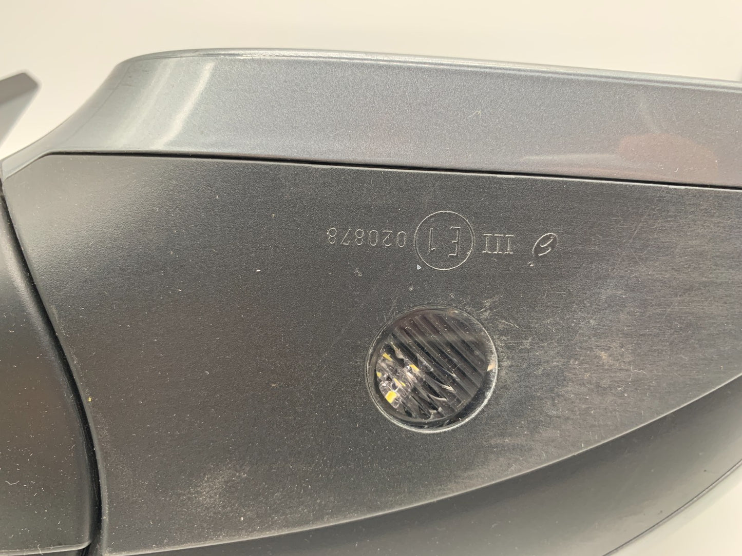 2007-2009 Audi Q7 Passenger Side View Power Door Mirror Gray BSA OEM C01B39001