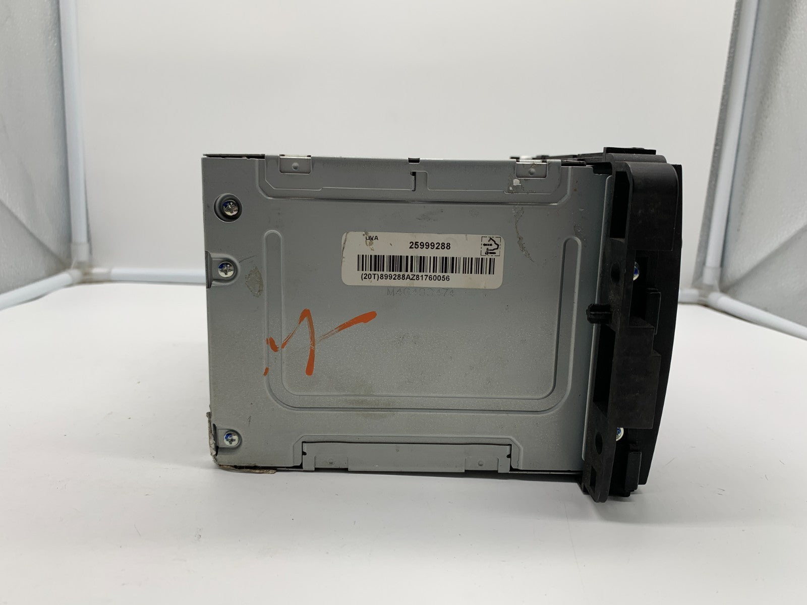 2009 Saturn Outlook AM FM CD Player Radio Receiver OEM 2599288