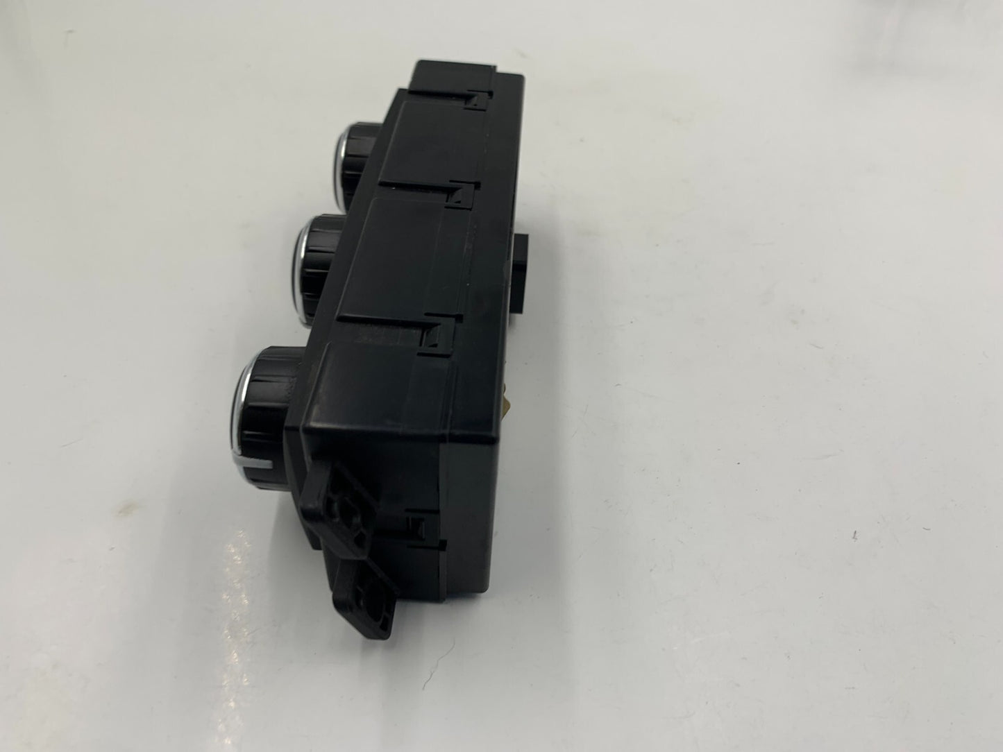 2012-2016 Chrysler Town & Country AC Heater Climate Control Unit OEM E02B15056