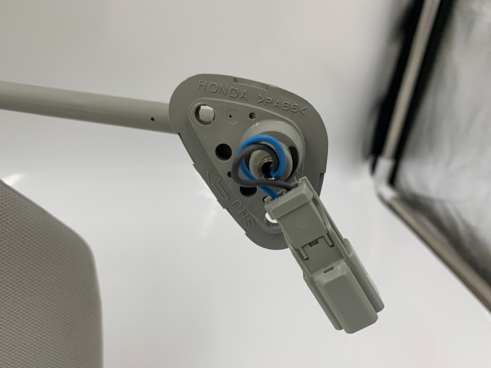 2005 Honda Odyssey Passenger Sun Visor Illuminated Gray OEM