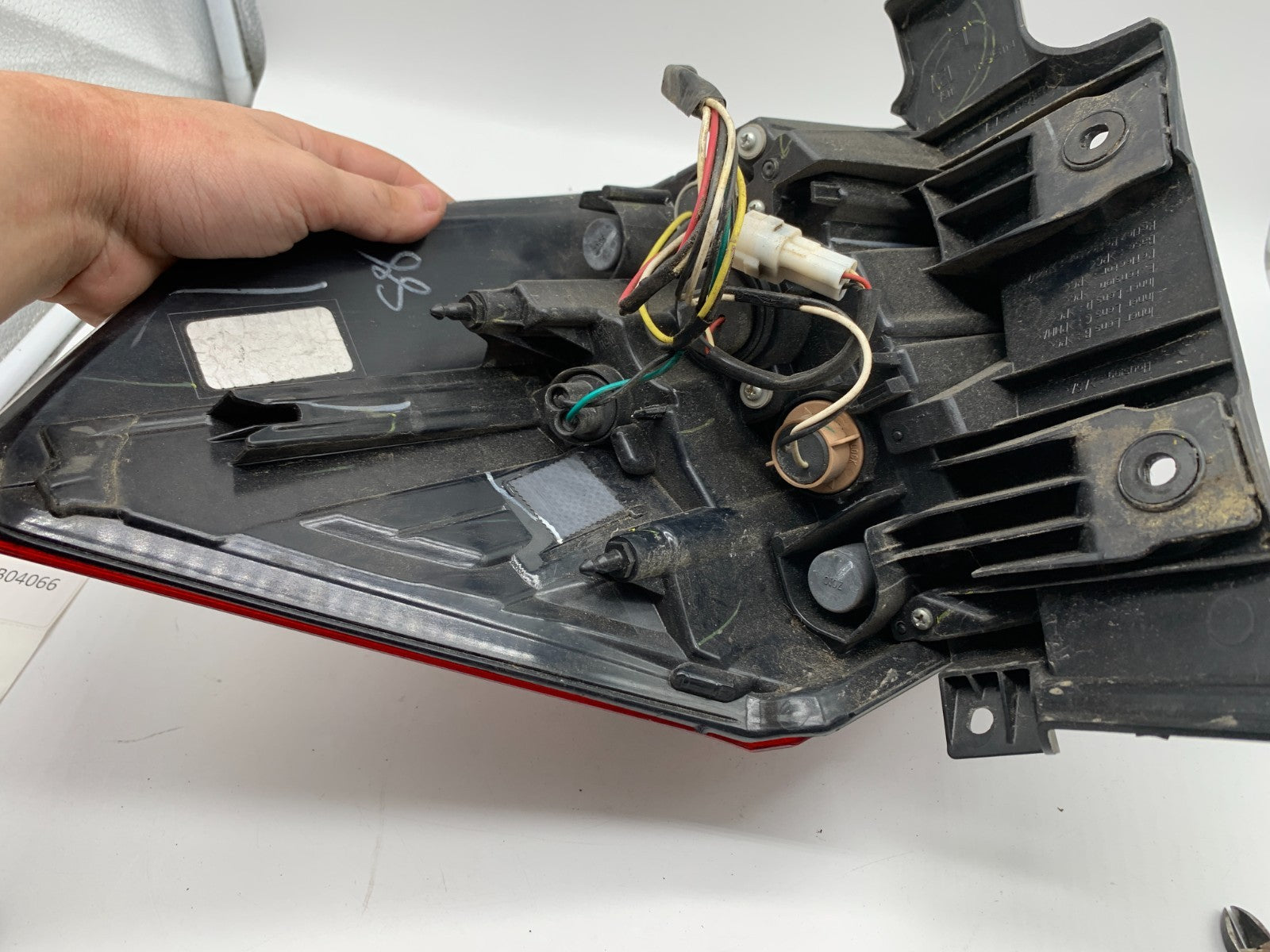 2017-2019 Nissan Rogue Driver Side Tail Light Taillight OEM D01B04065