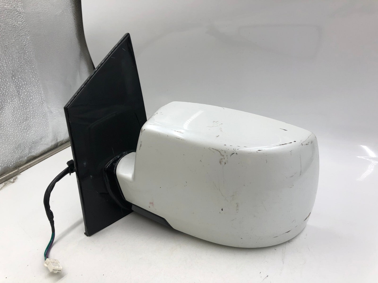 2008-2009 Nissan Quest Driver Side View Power Door Mirror White OEM D03B46026