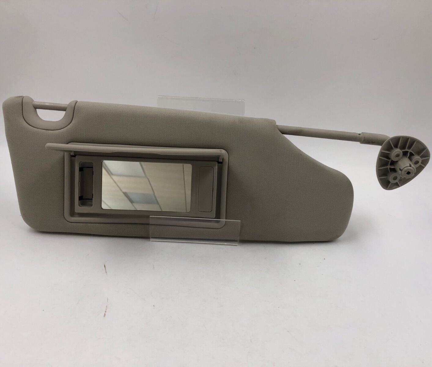 2010-2011 Chevrolet HHR Passenger Sun Visor Gray Illumination OEM D03B53059