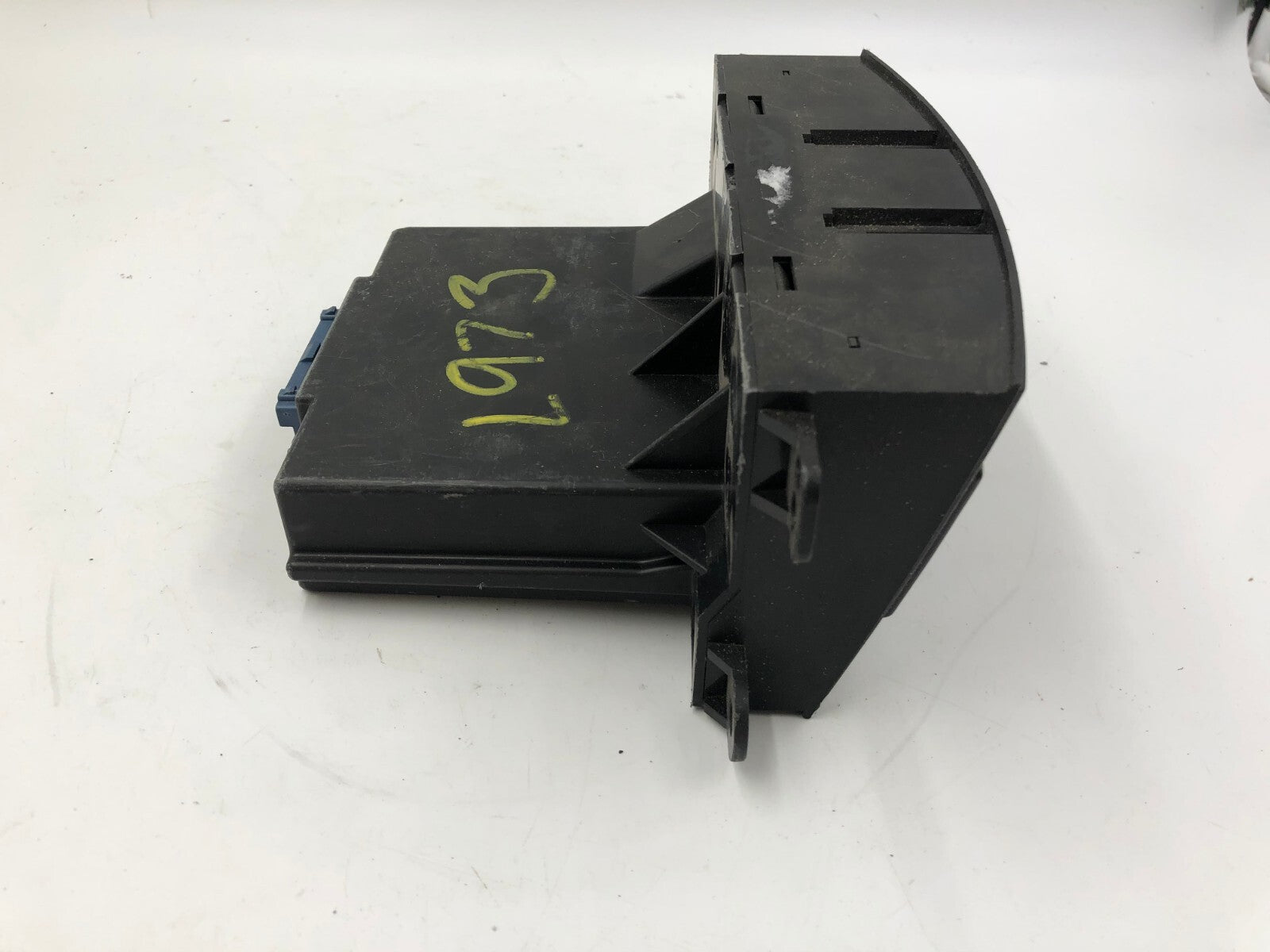 2005-2006 Cadillac CTS AC Heater Climate Control Unit OEM B03B33085