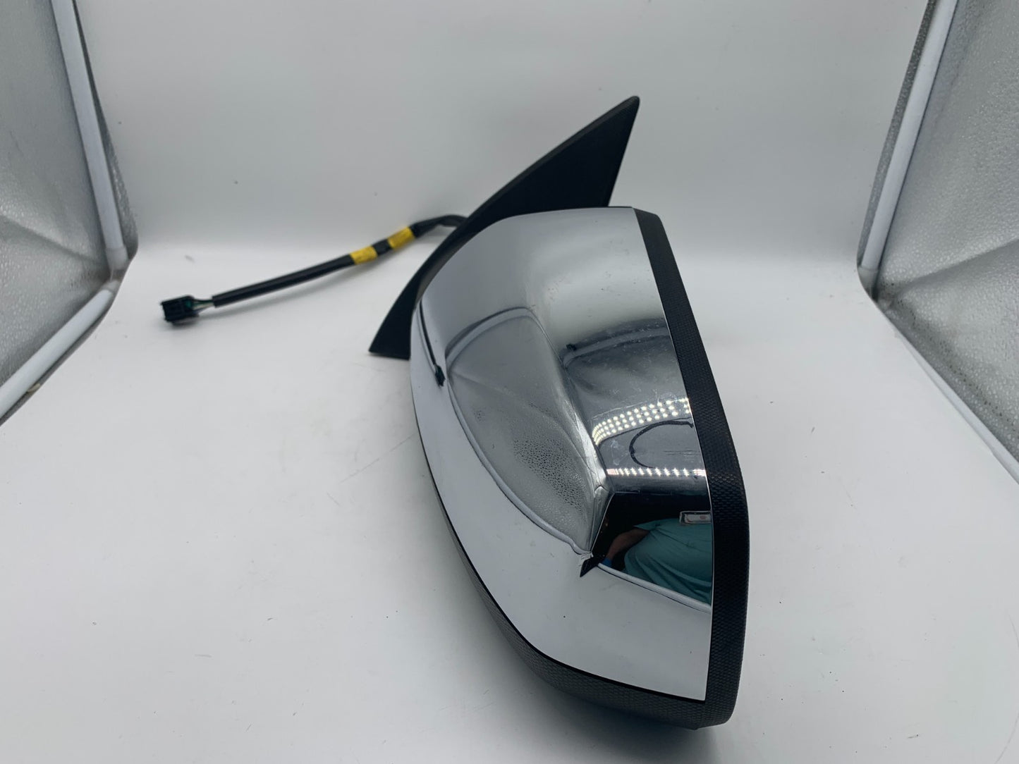 2015-2017 GMC Terrain Driver View Power Door Mirror Chrome OEM C01B13037