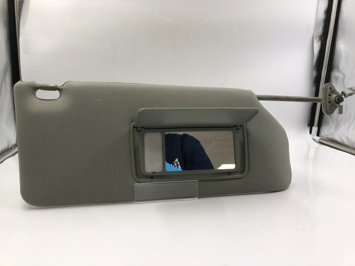 2006-2010 Honda Odyssey Passenger Sun Visor Gray Illuminated OEM B03B52081