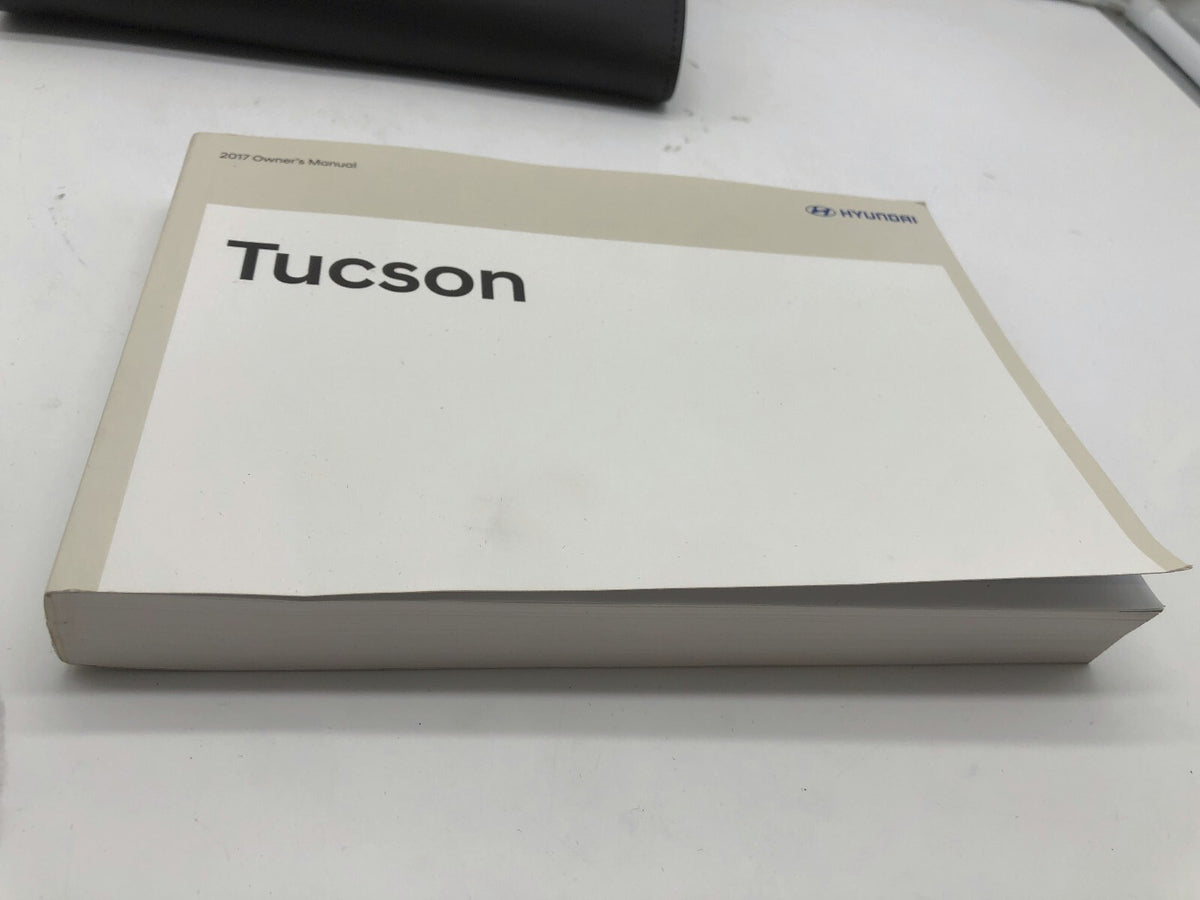 2017 Hyundai Tucson Owners Manual Set with Case OEM R01B20013