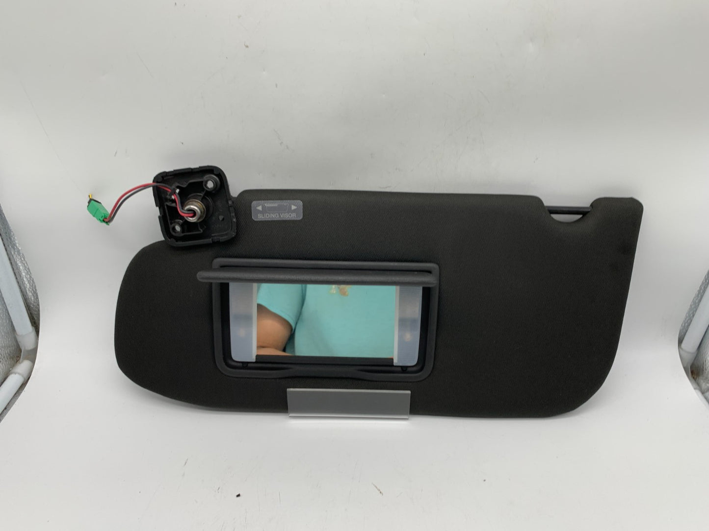 2013-2019 Ford Taurus Driver Sun Visor Illuminated Black OEM D03B42006