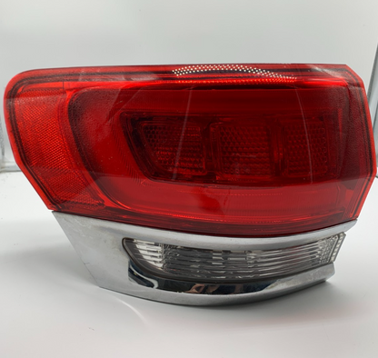 2015-2021 Jeep Grand Cherokee Driver Side Tail Light Taillight OEM B04B11045