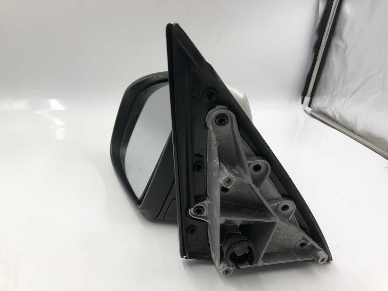 2011-2013 BMW X5 Driver Side View Power Door Mirror White OEM B03B24003