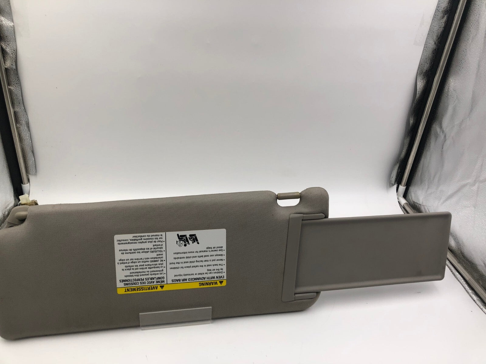 2004-2010 Infiniti QX56 Passenger Sun Visor Gray Illuminated OEM A03B10071