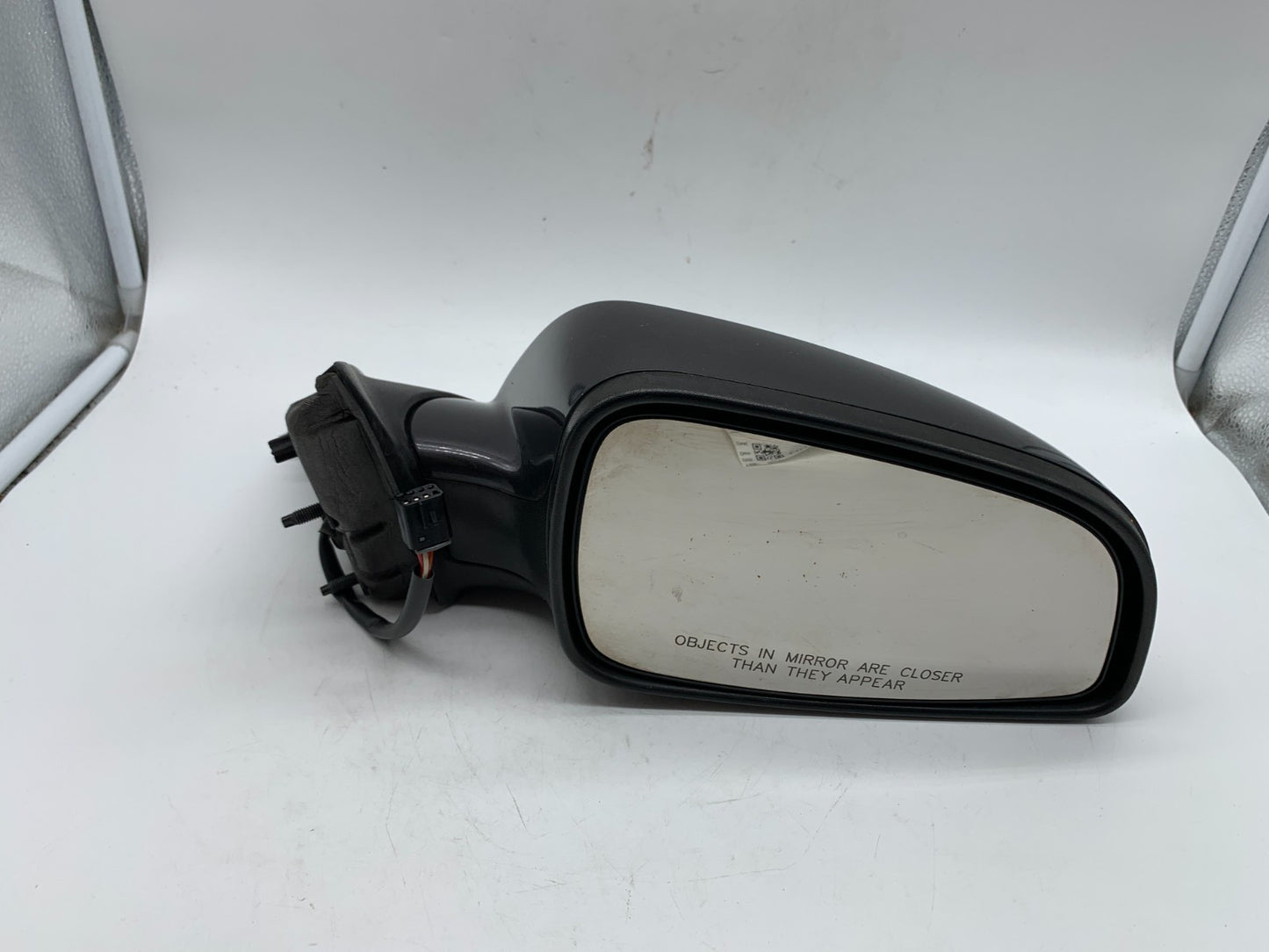 2008-2012 Chevrolet Malibu Passenger Side Power Door Mirror Gray OEM C01B23011