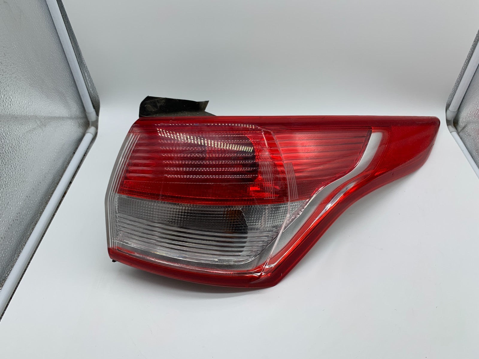 2013-2016 Ford Escape Passenger Side Tail Light Taillight OEM A03B54002