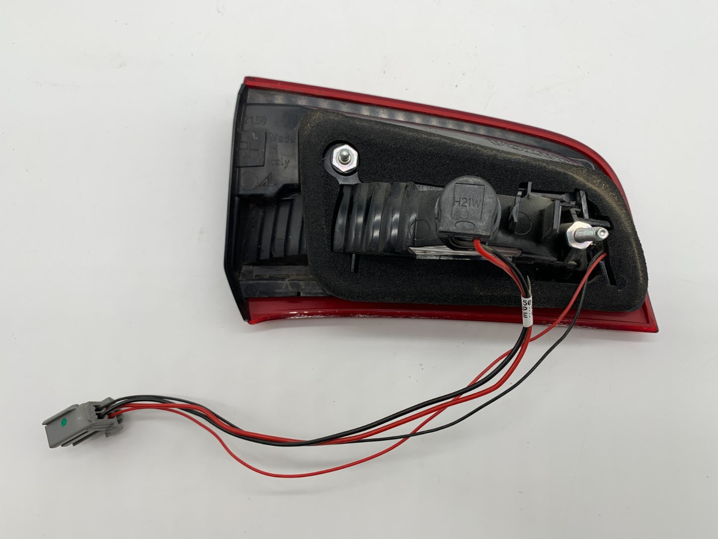 2014-2018 Volvo S60 Passenger Side Lid Mounted Tail Light Taillight C03B48006