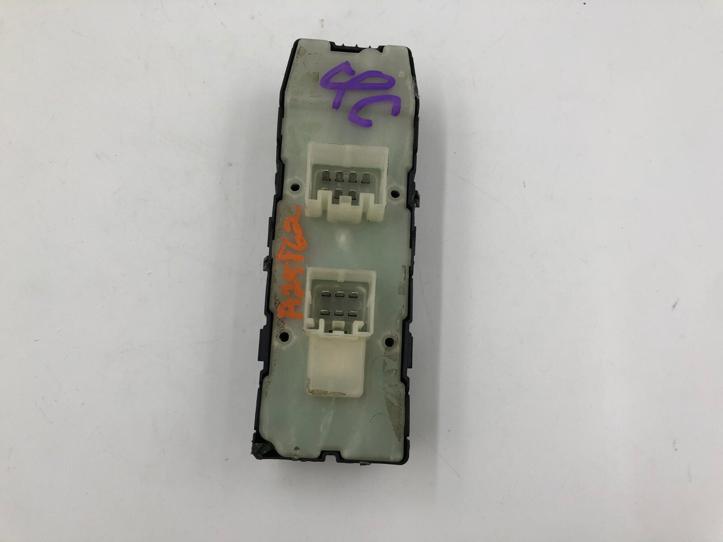 2007-2010 Jeep Patriot Master Power Window Switch OEM E03B60008