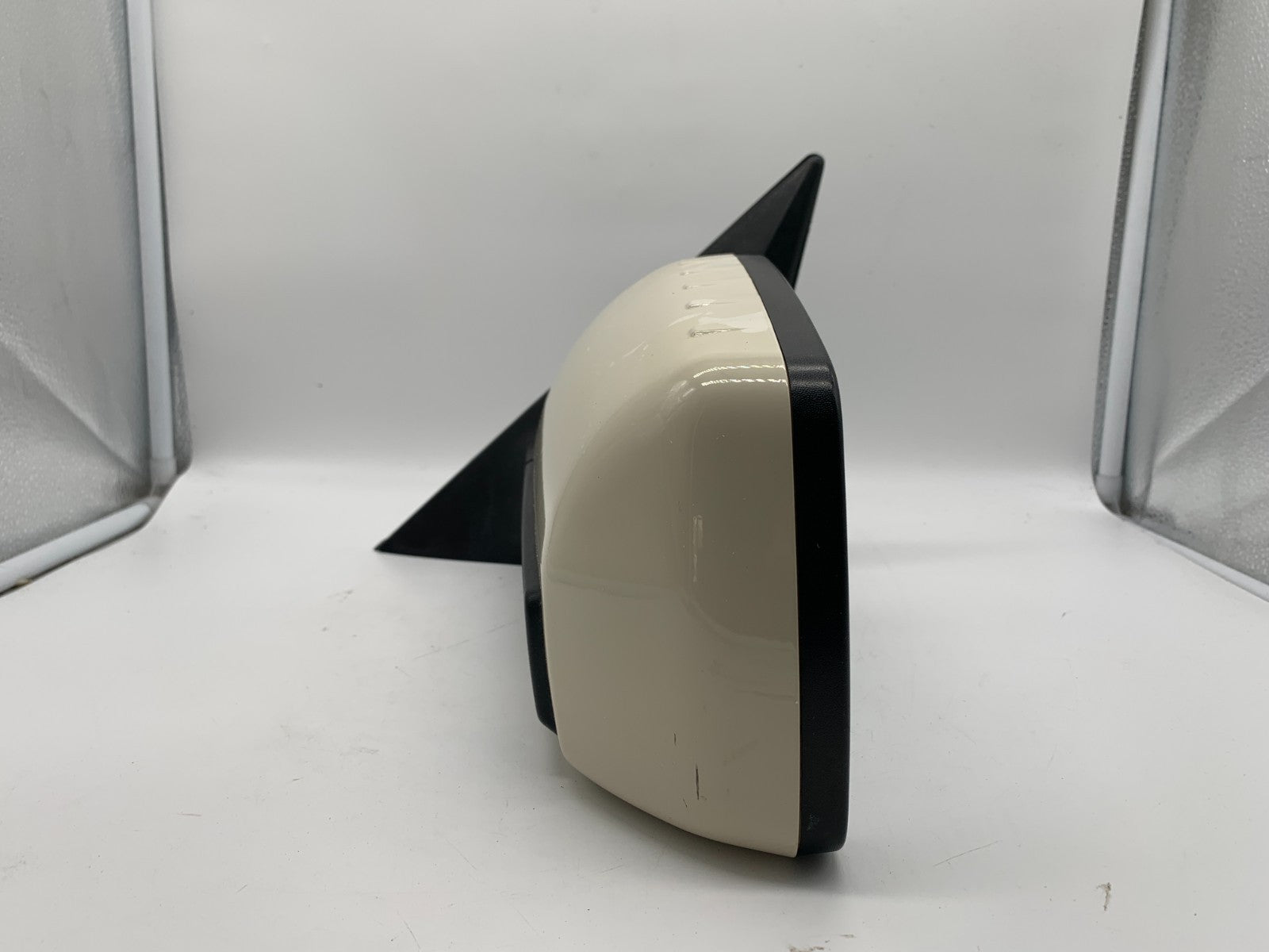 2010-2013 Kia Soul Driver Side View Manual Door Mirror White OEM A03B15001