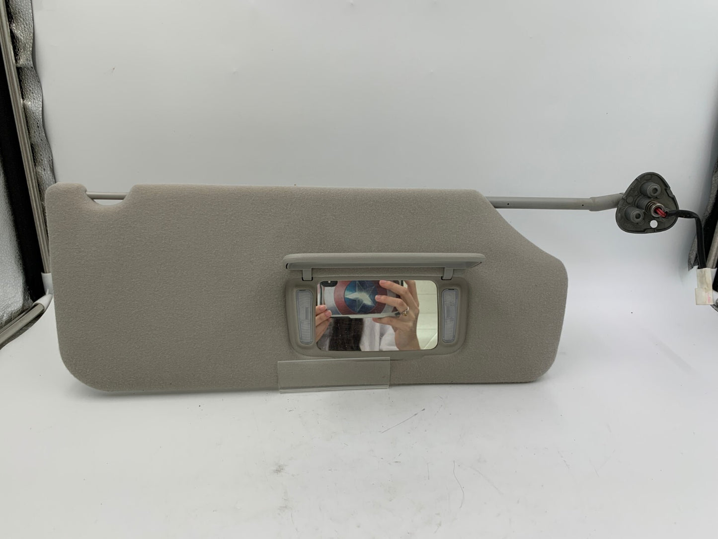 2011-2014 Toyota Sienna Passenger Sun Visor Sunvisor Gray OEM D01B63003