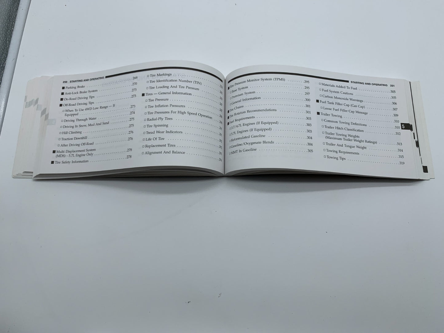 2006 Jeep Cherokee Owners Manual Set OEM A04B12004