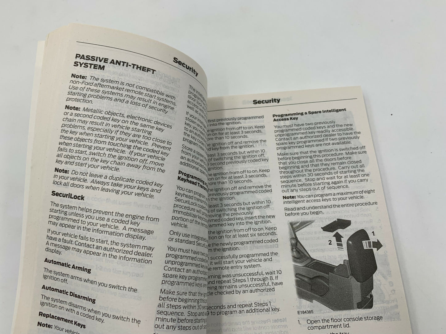 2016 Ford Focus Owners Manual Set with Case OEM C02B26031