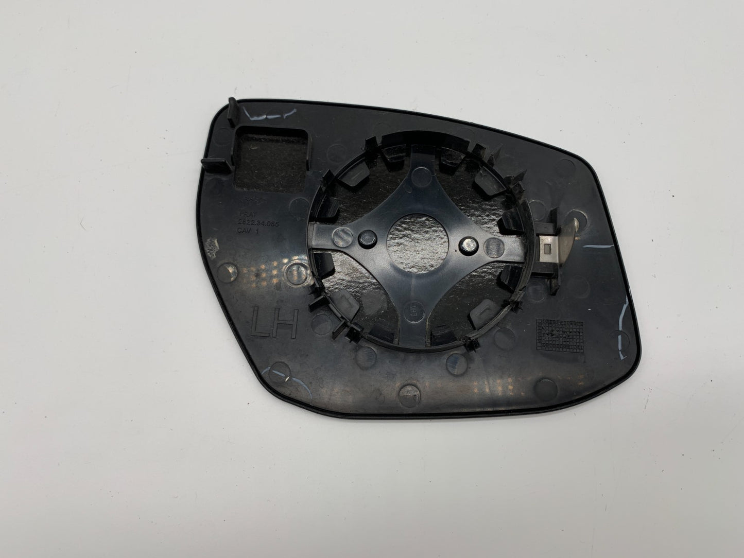 2013-2015 Nissan Sentra Driver Side View Power Door Mirror Glass Only D04B46004